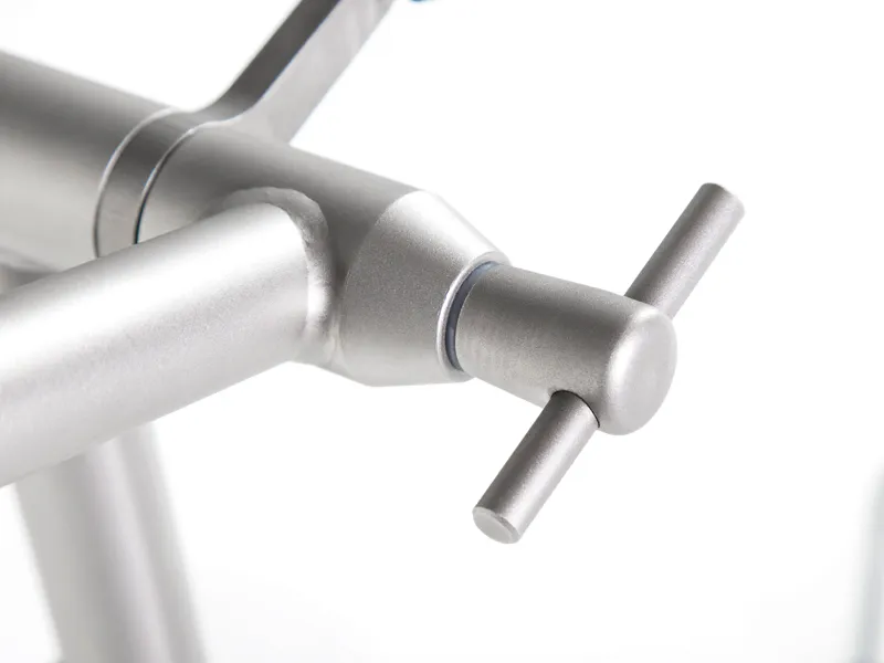 jucad-ghost-manuell-fluegelgriff (1).webp