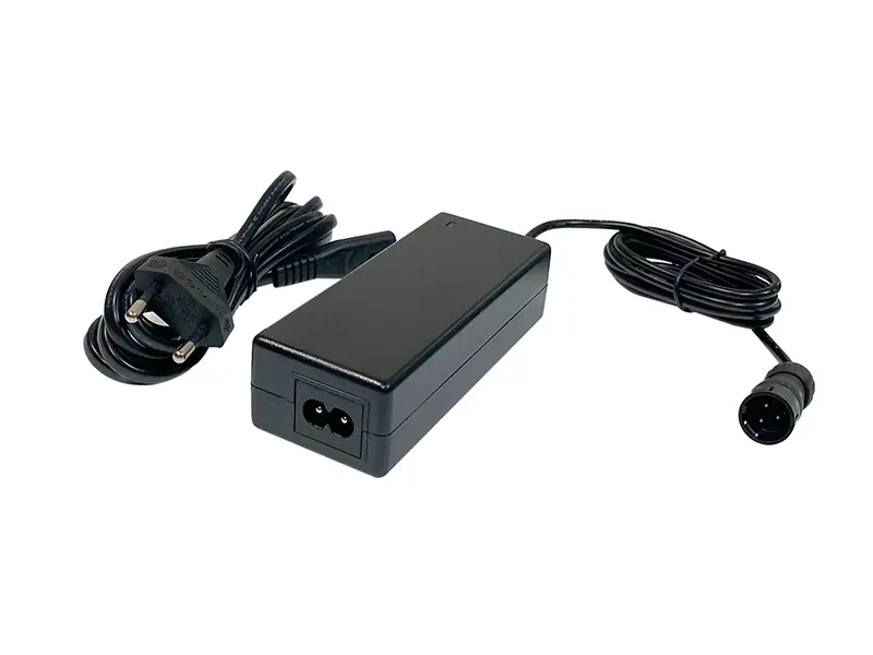 [J191-BY] JuCad lader voor powerpack  (Versie 1.0 met Binderstekker)